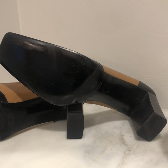 Coach Heels - Picture 6 of 8